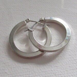 1" Silver Hoop Earrings, 3D Box style Round hoop, Vintage